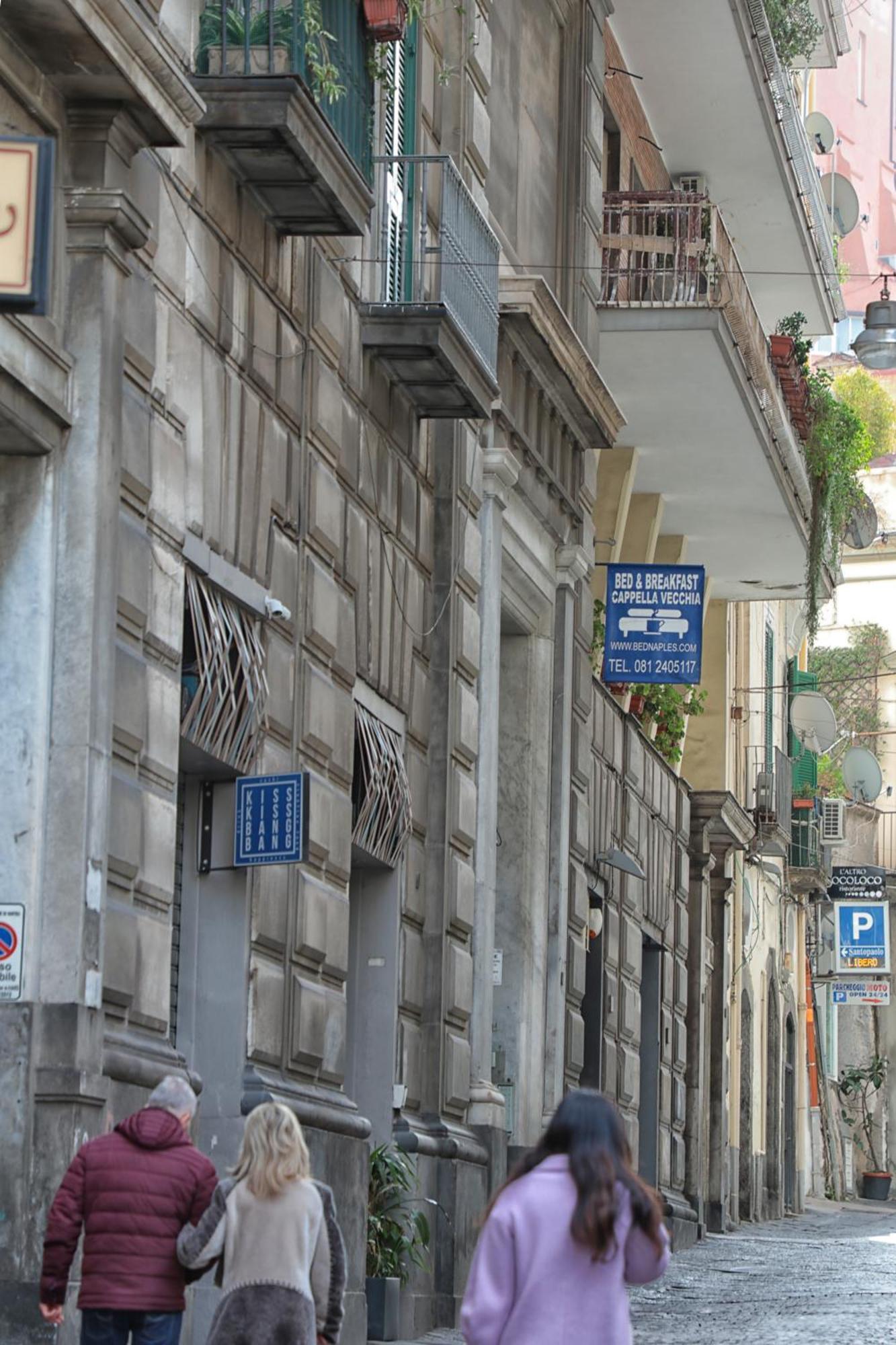 B&B Cappella Vecchia 11 Napoli Exterior foto